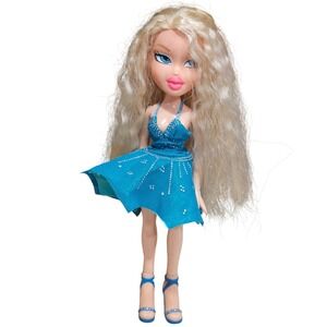 Bratz Cloe Doll 2001 MGA Entertainment Teal Dress Blue Heels Blonde Hair Y2K